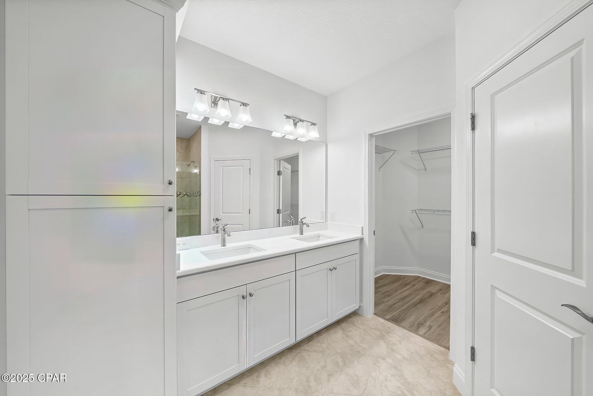 8912 Parrot Place