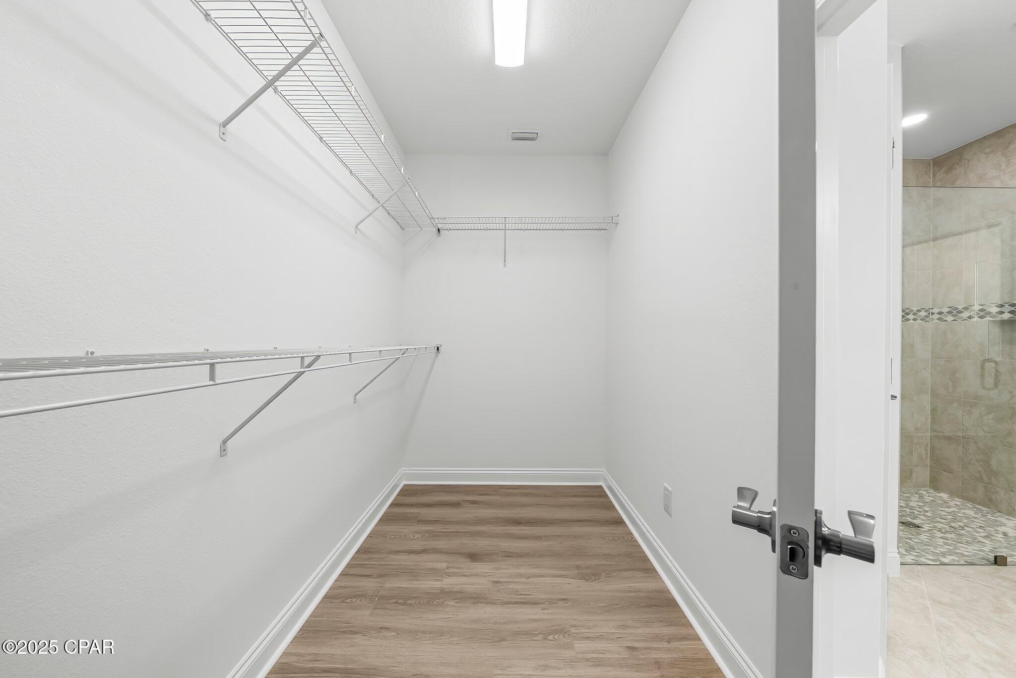 8912 Parrot Place