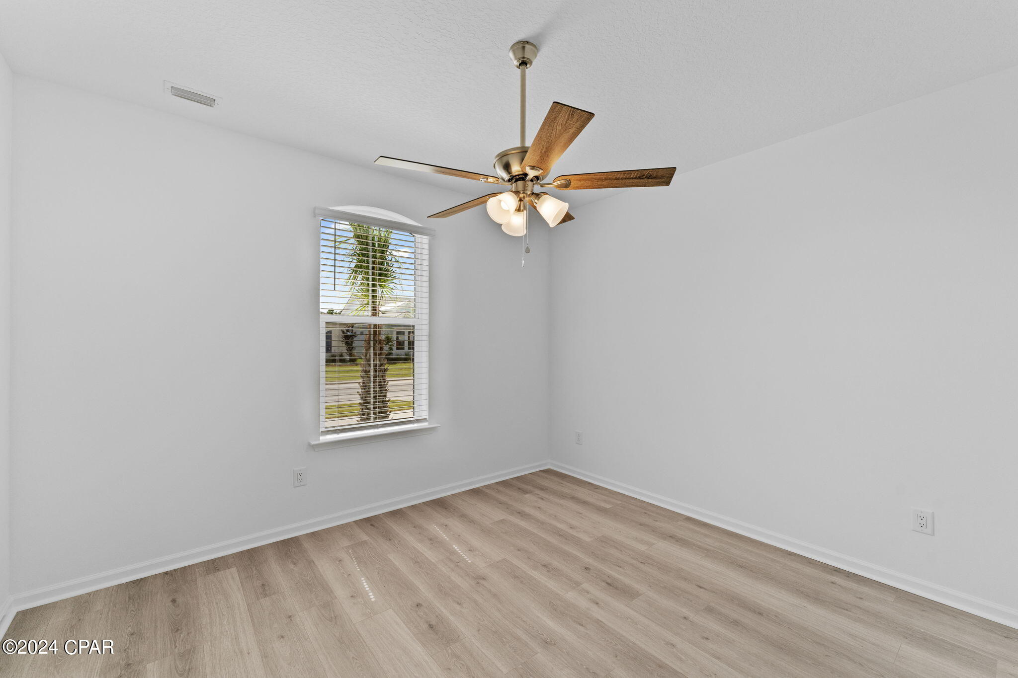 9478 Paradise Drive