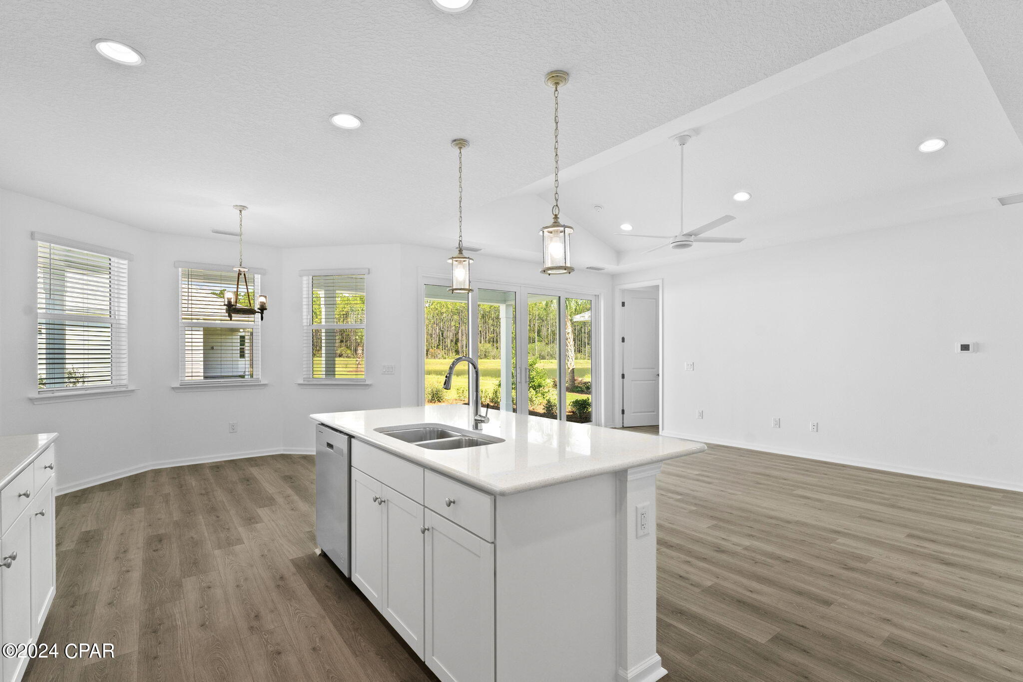 9478 Paradise Drive