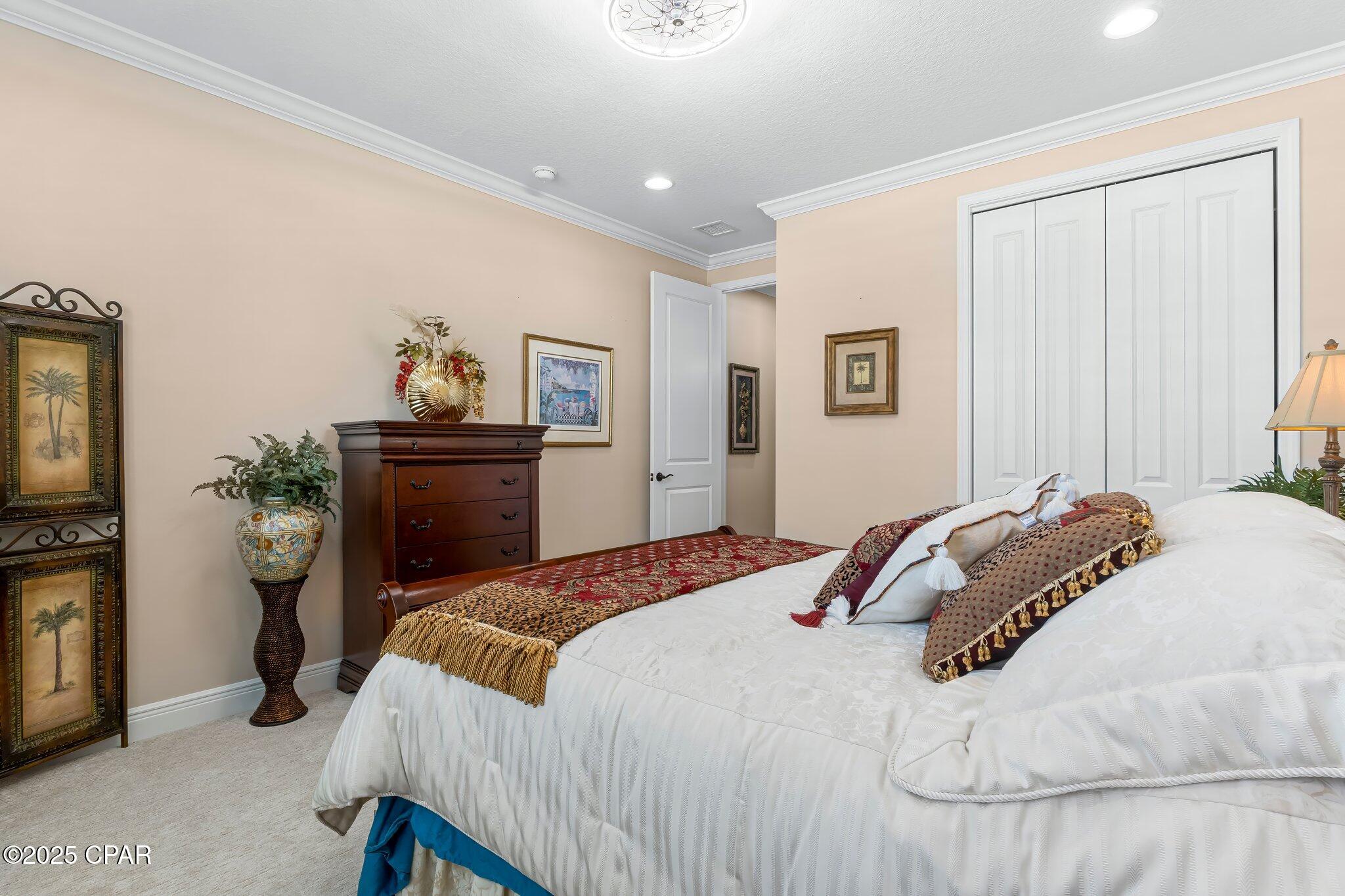 8737 Coral Reef Way