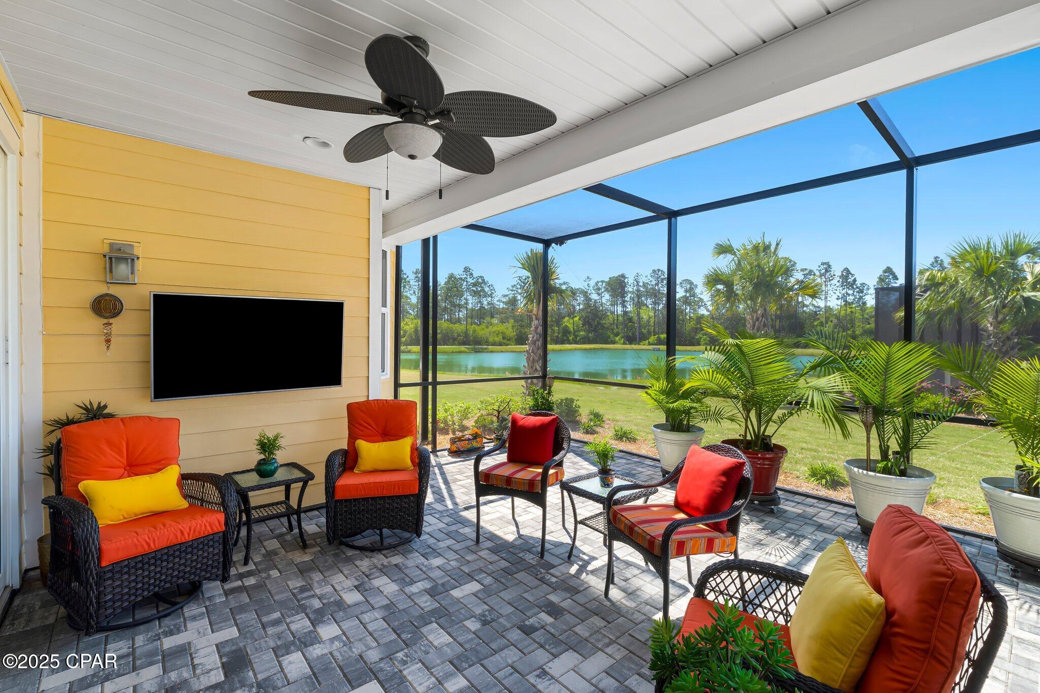 8737 Coral Reef Way