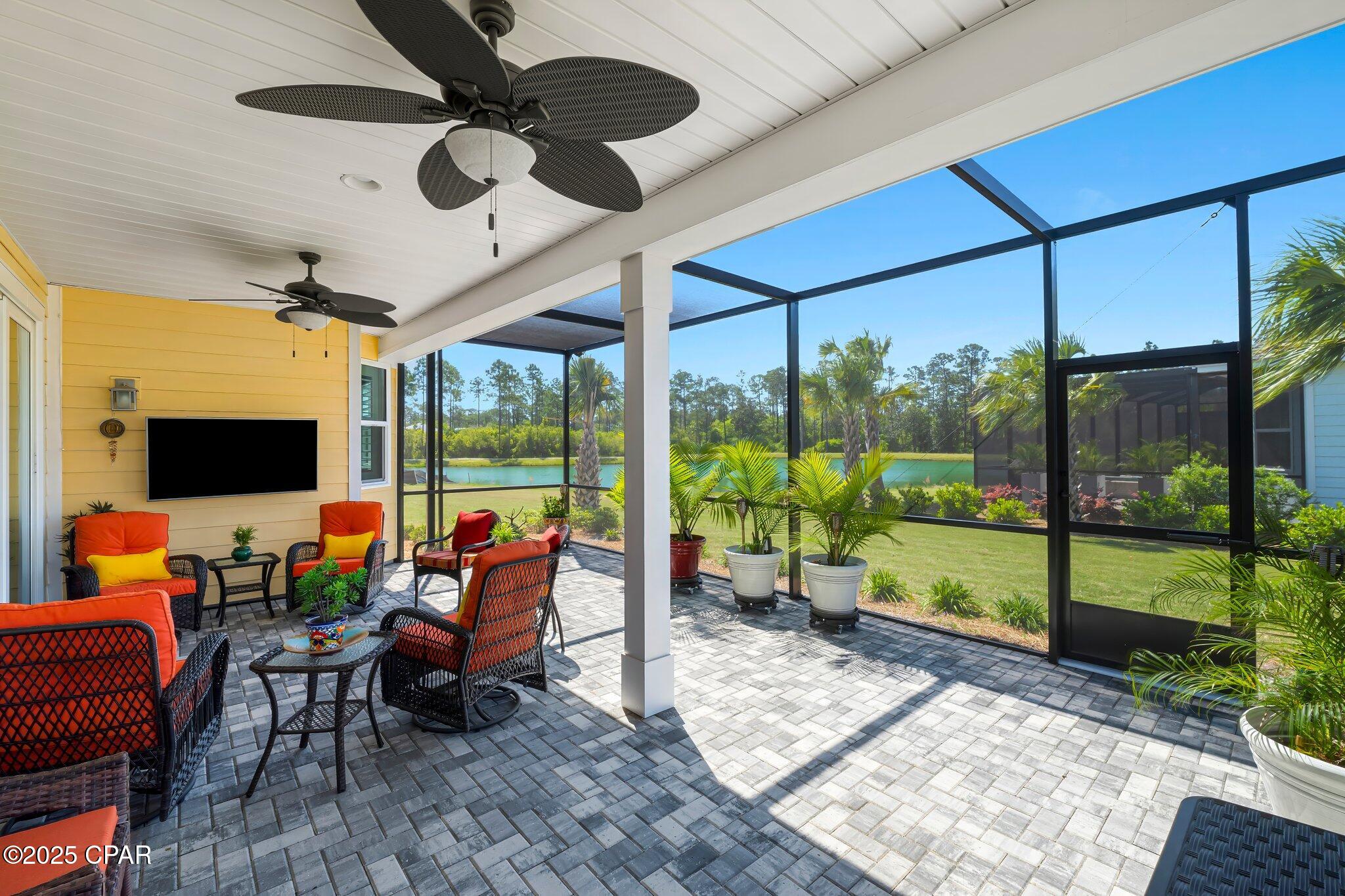 8737 Coral Reef Way