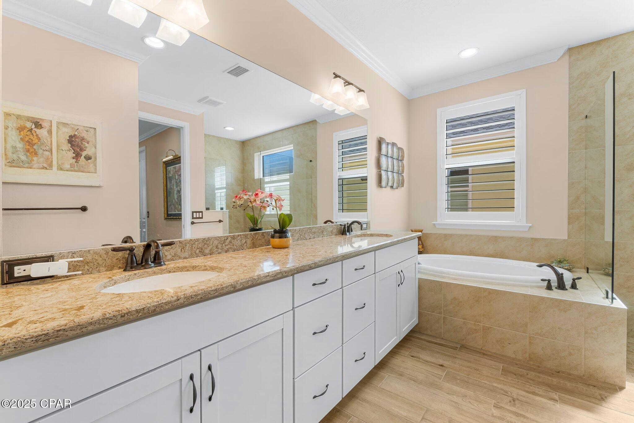 8737 Coral Reef Way