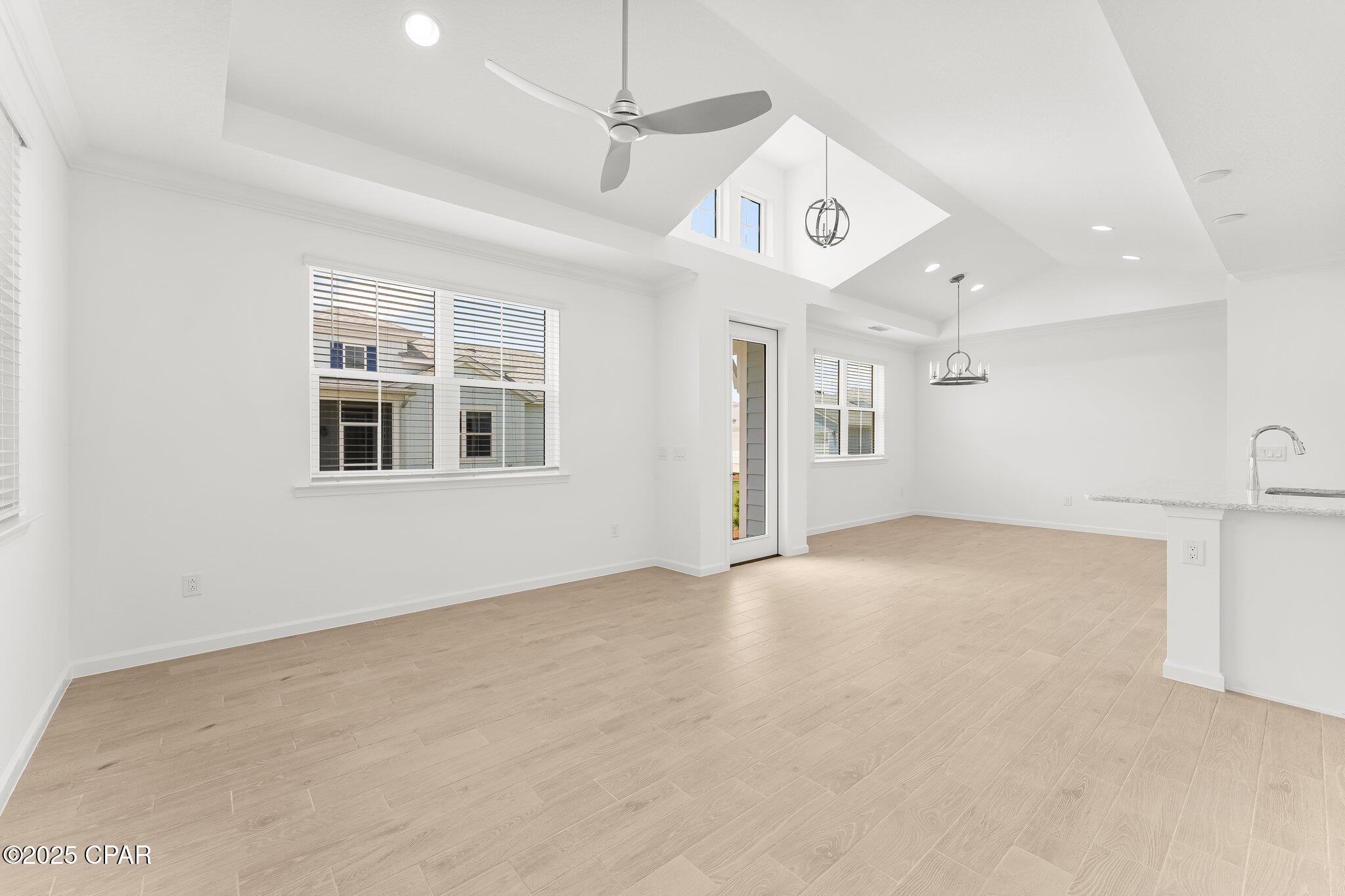 8454 Dreams Float Court