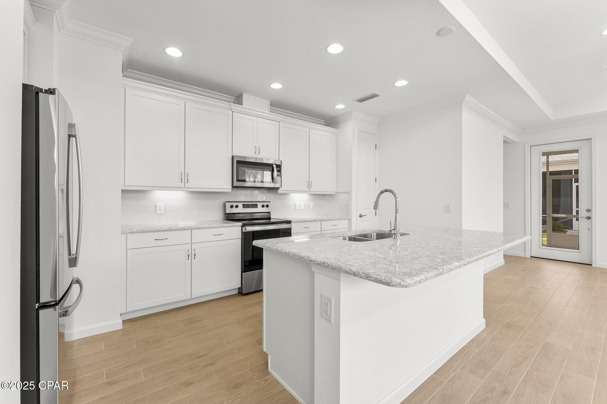 8454 Dreams Float Court