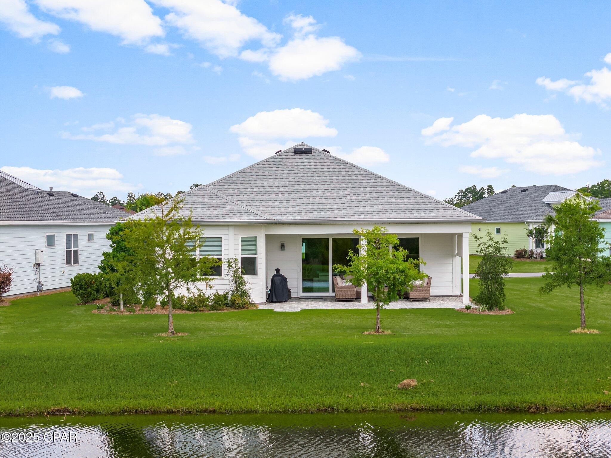 8435 Coral Reef Way