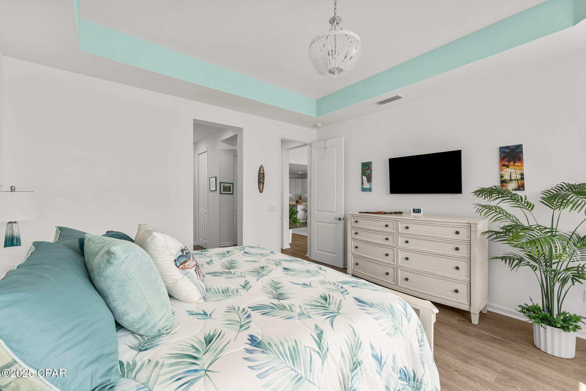 8435 Coral Reef Way