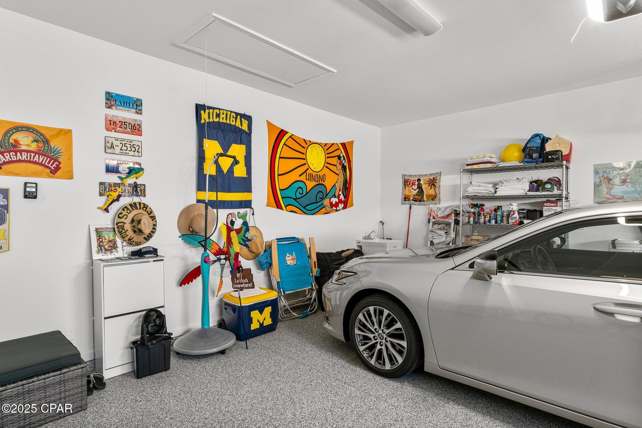 8435 Coral Reef Way