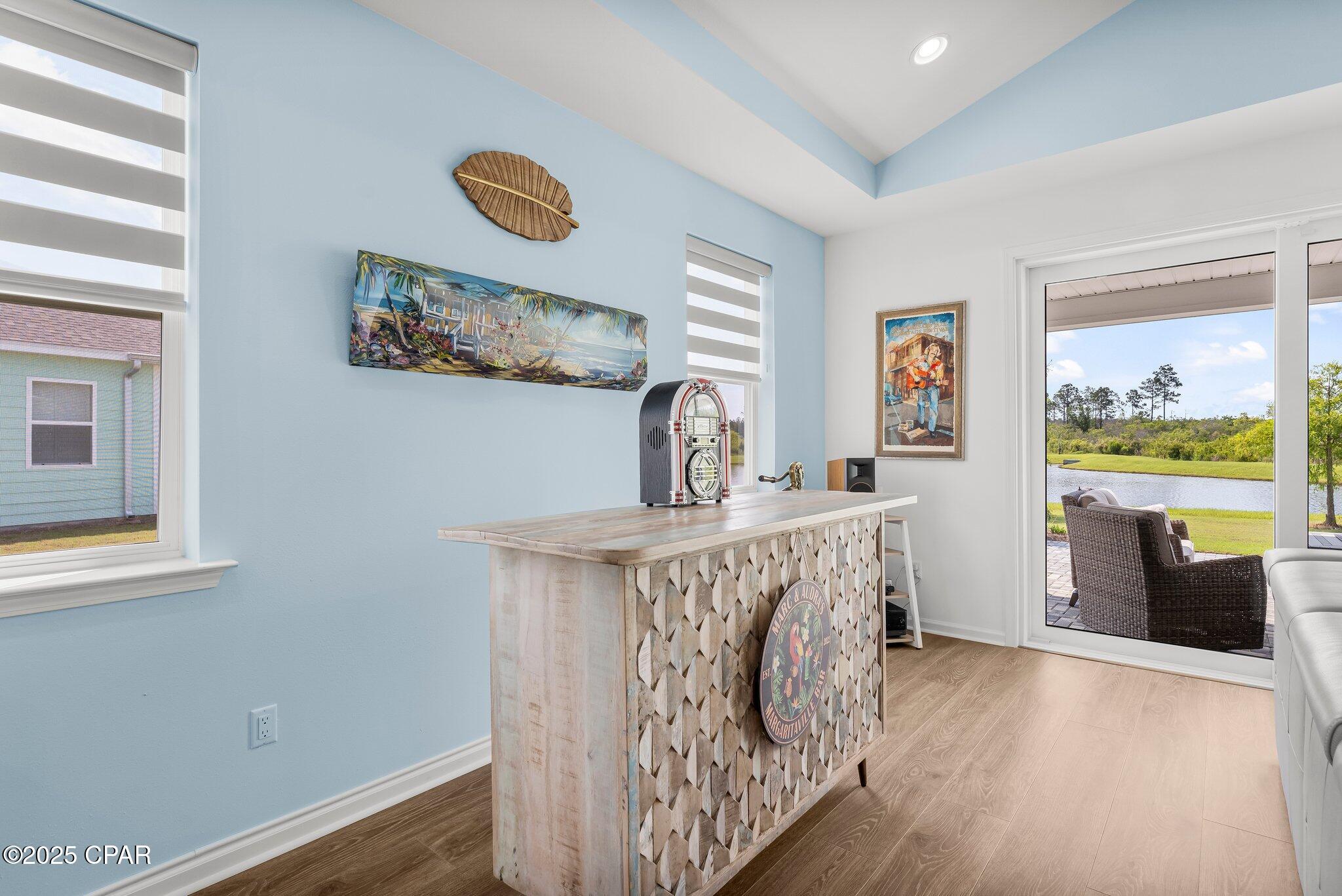 8435 Coral Reef Way