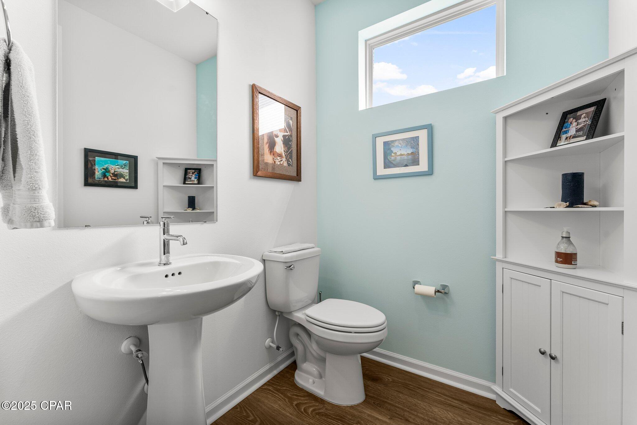 8435 Coral Reef Way