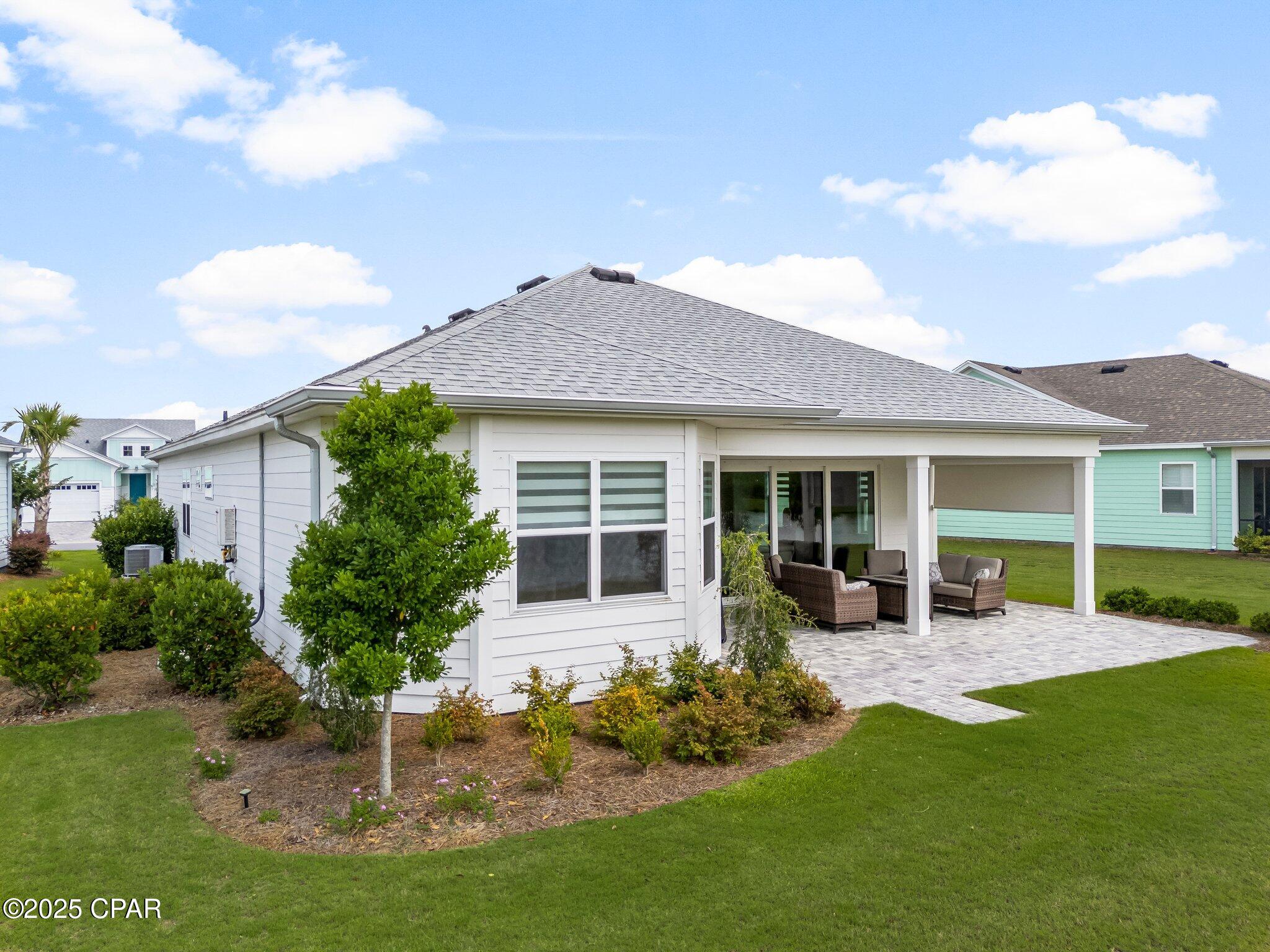 8435 Coral Reef Way