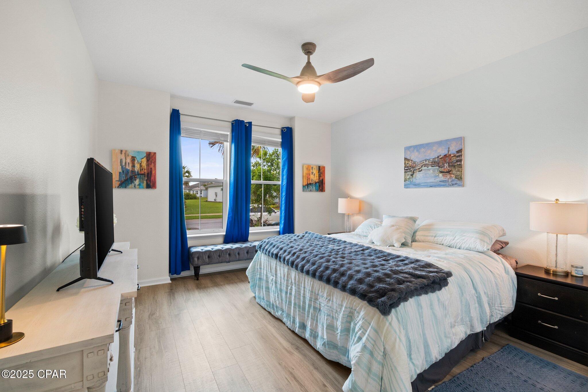 8835 Coral Reef Way
