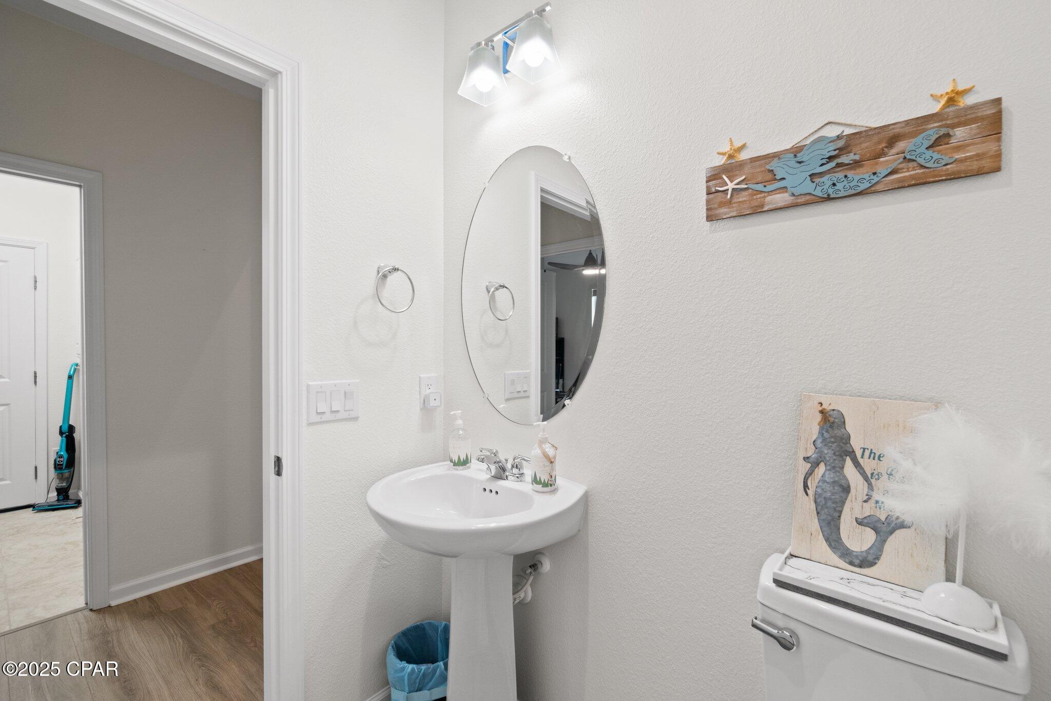 8835 Coral Reef Way