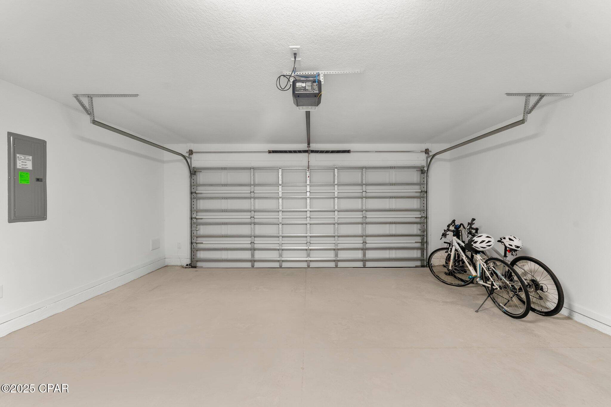 8450 Dreams Float Court