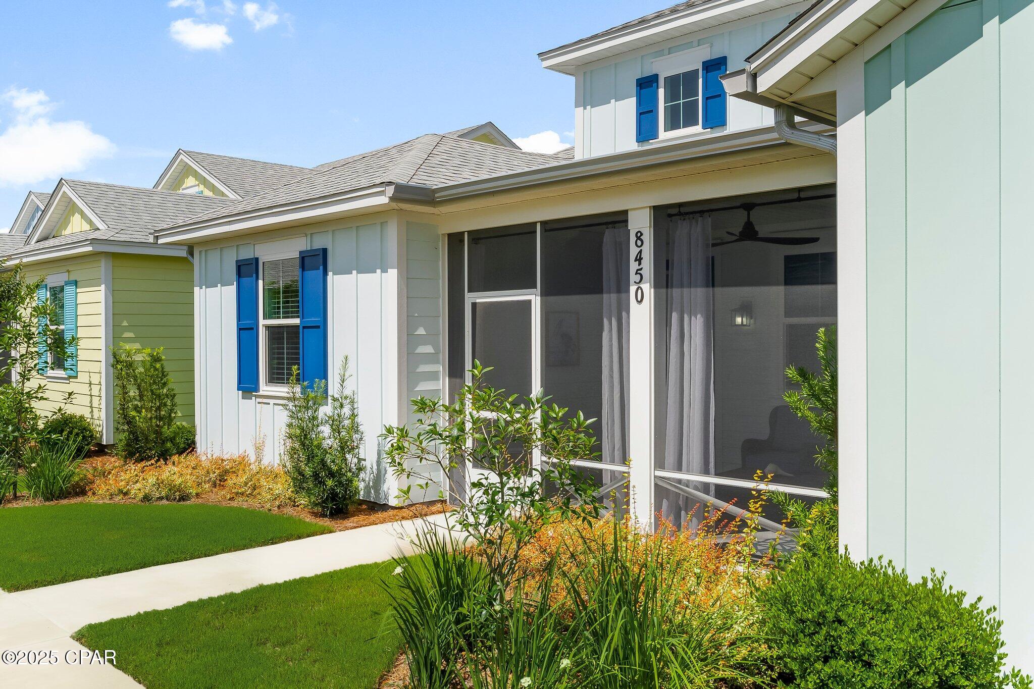 8450 Dreams Float Court