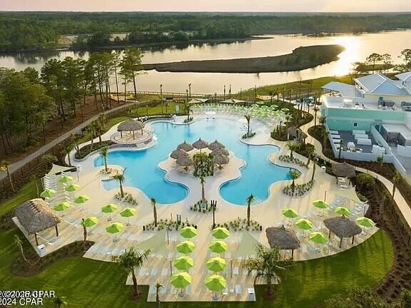 8450 Dreams Float Court
