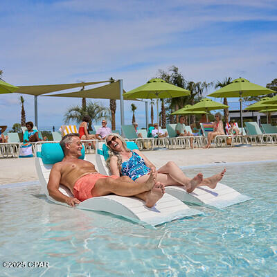 8450 Dreams Float Court