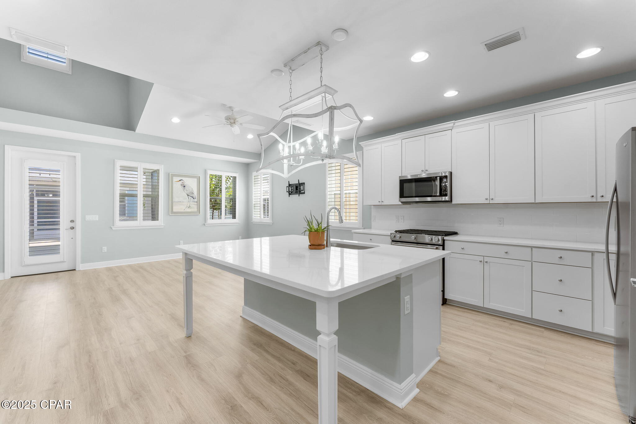 8723 Conch Shell Court