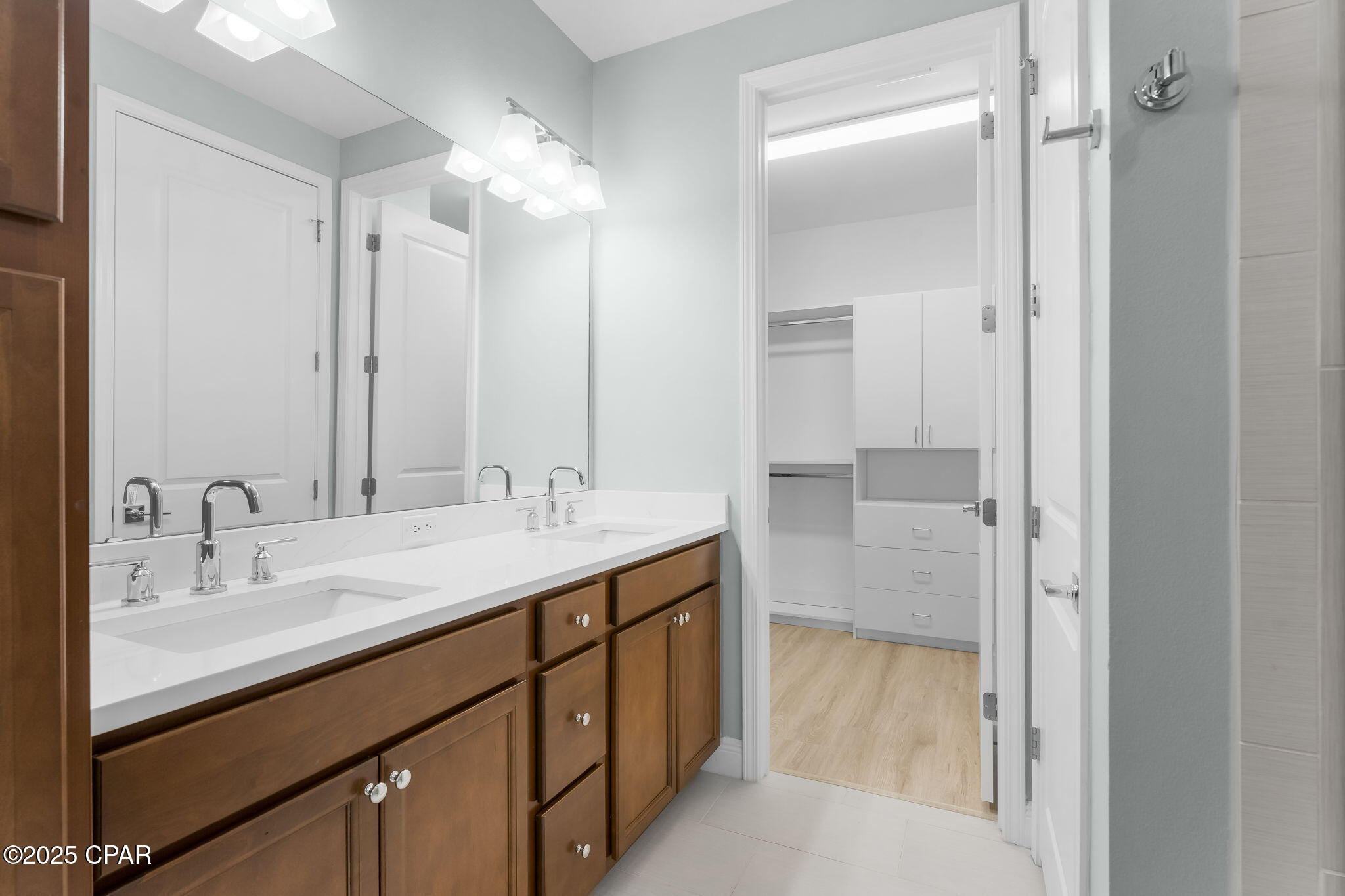 8723 Conch Shell Court