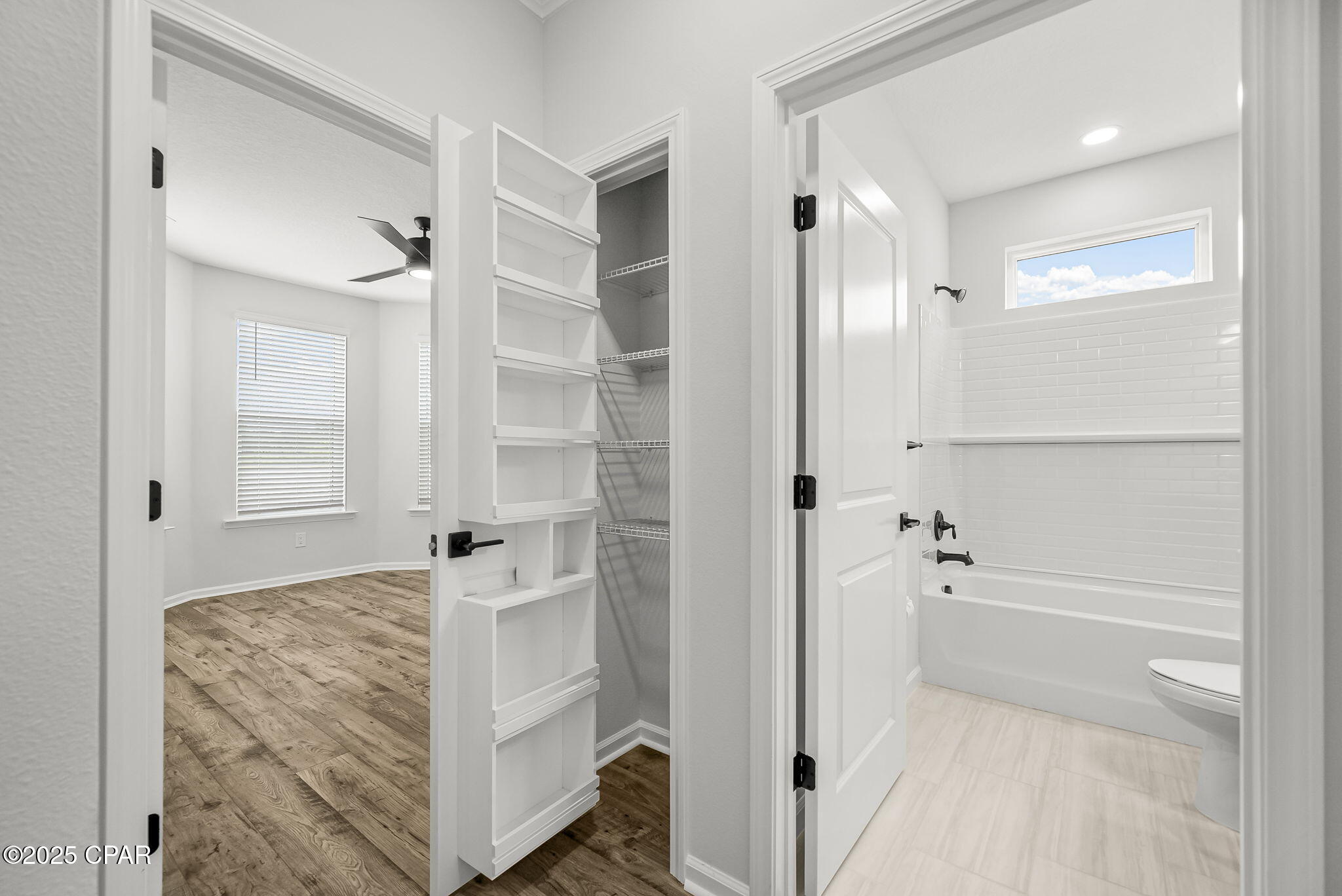 8494 Hang Loose Court