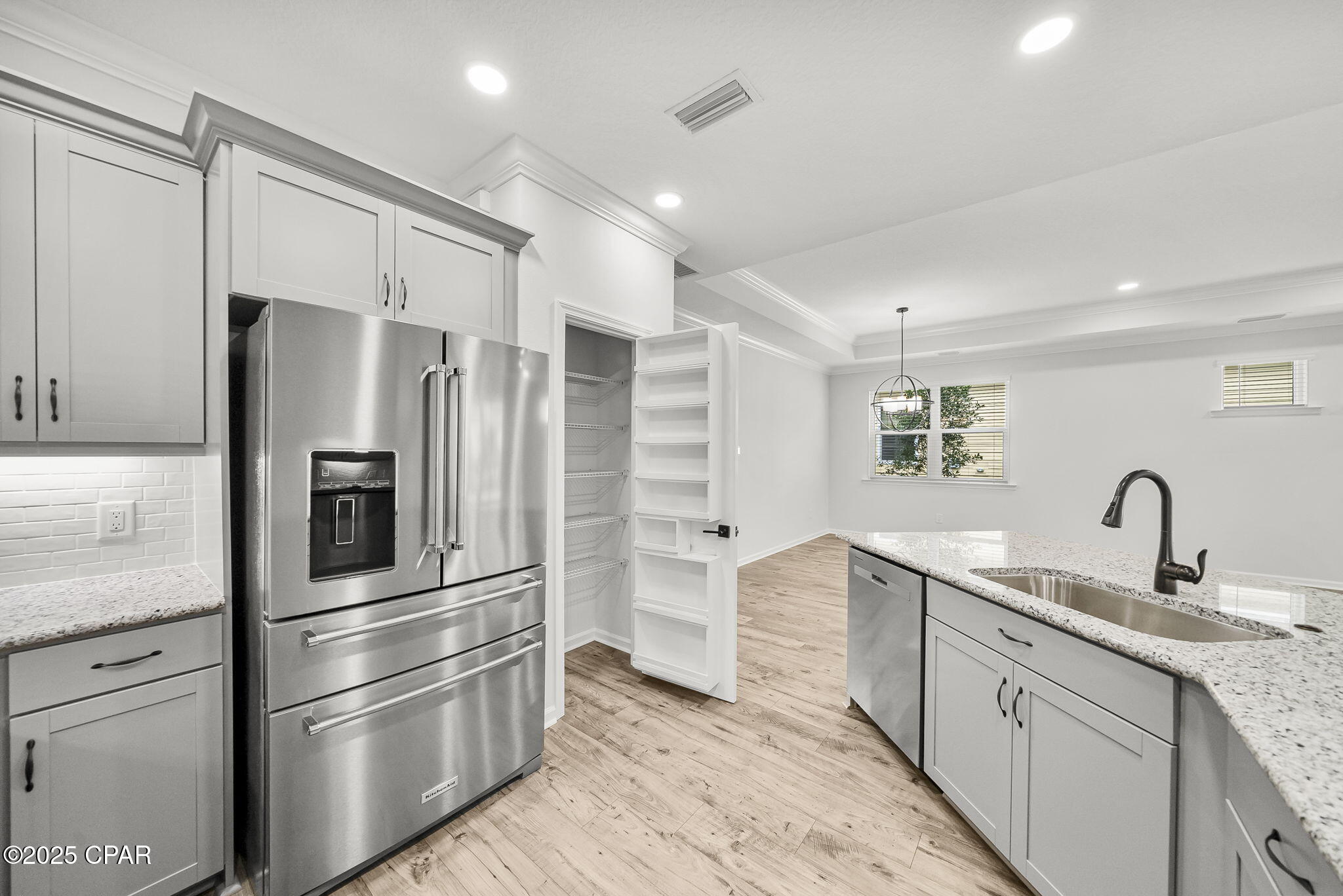 8494 Hang Loose Court