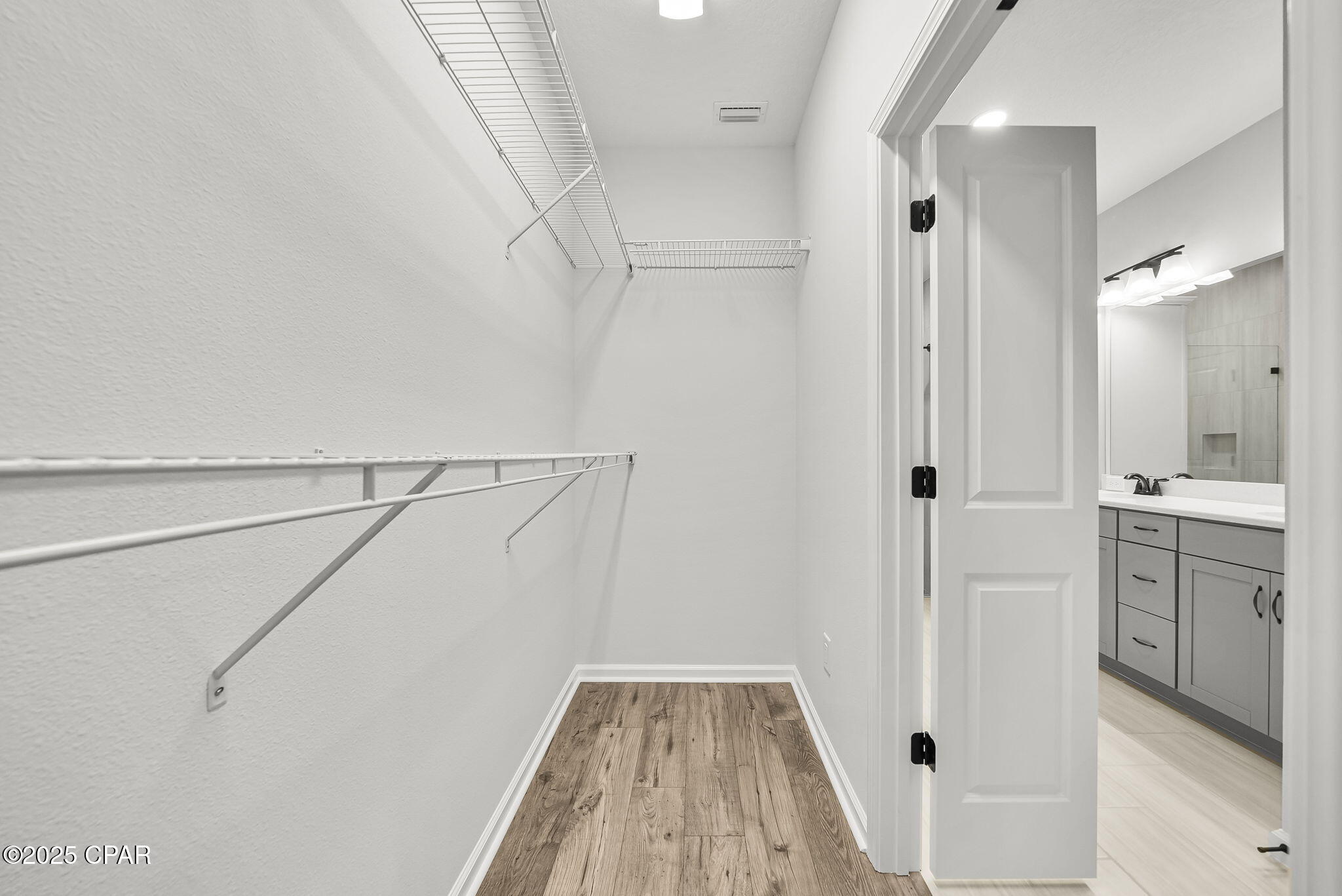 8494 Hang Loose Court