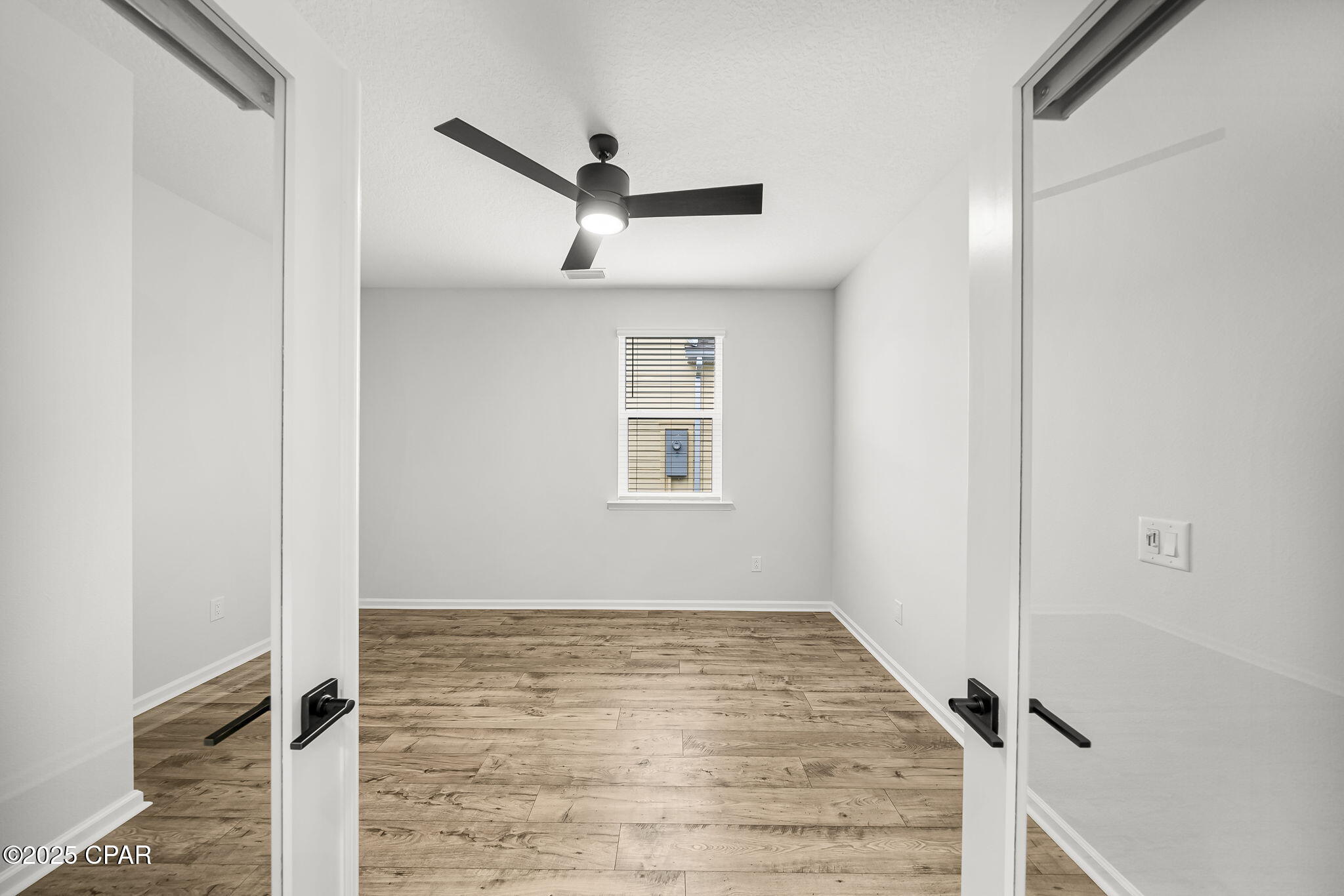 8494 Hang Loose Court