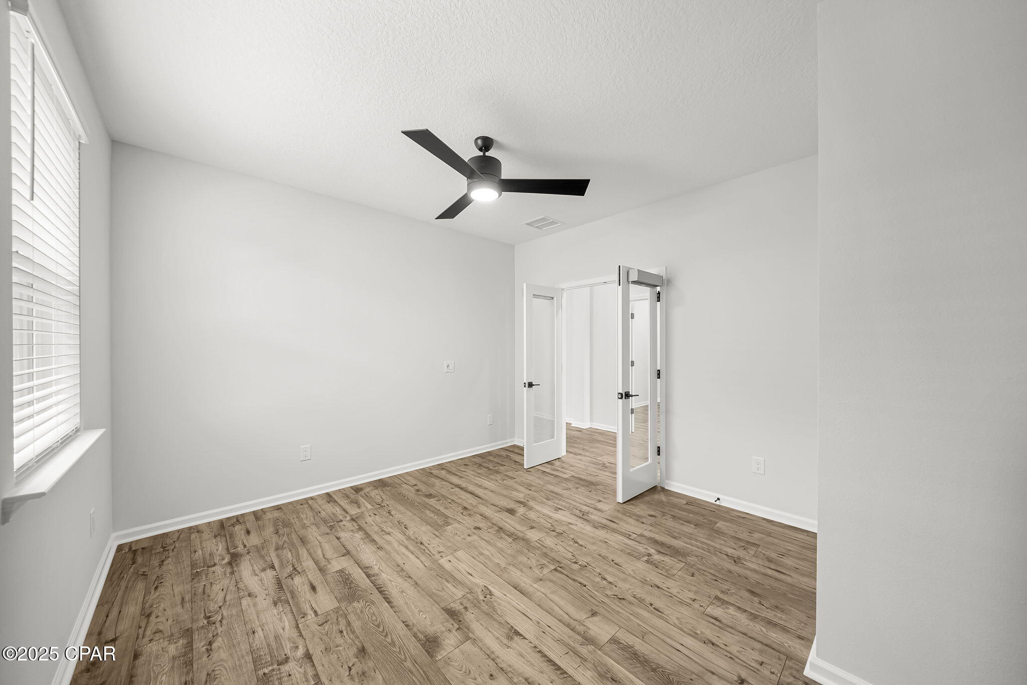 8494 Hang Loose Court