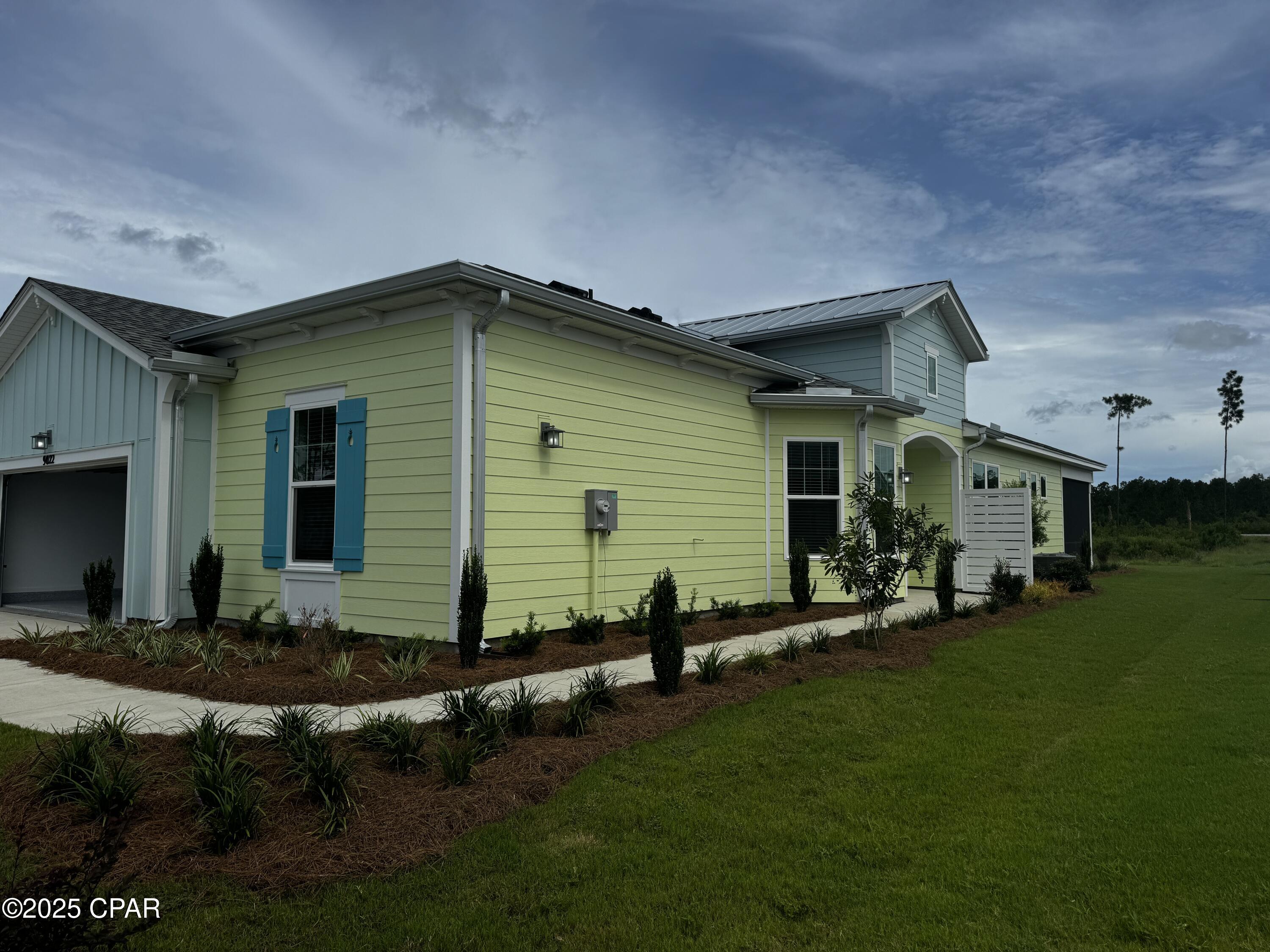 9022 Parrot Place
