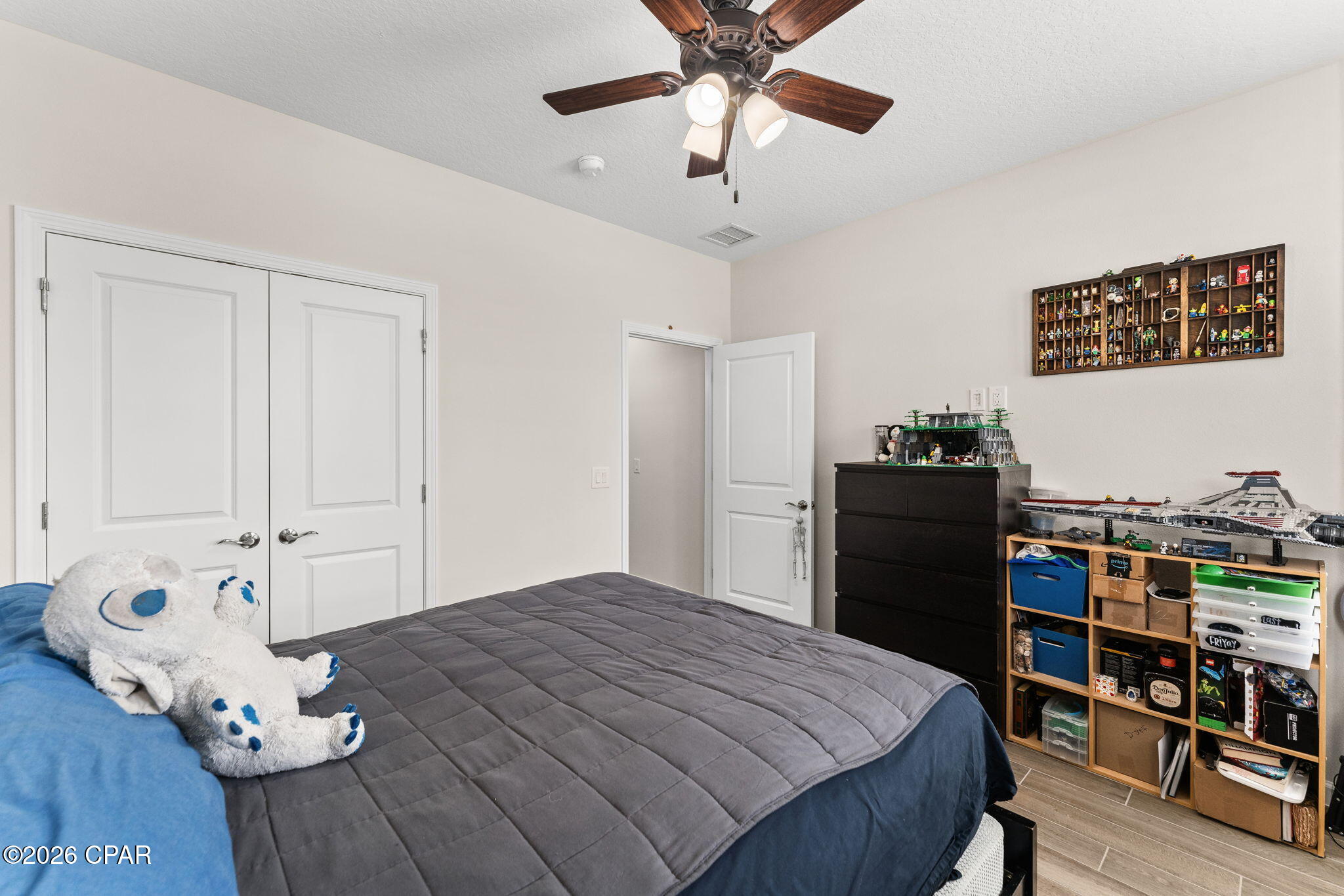 9546 Paradise Drive