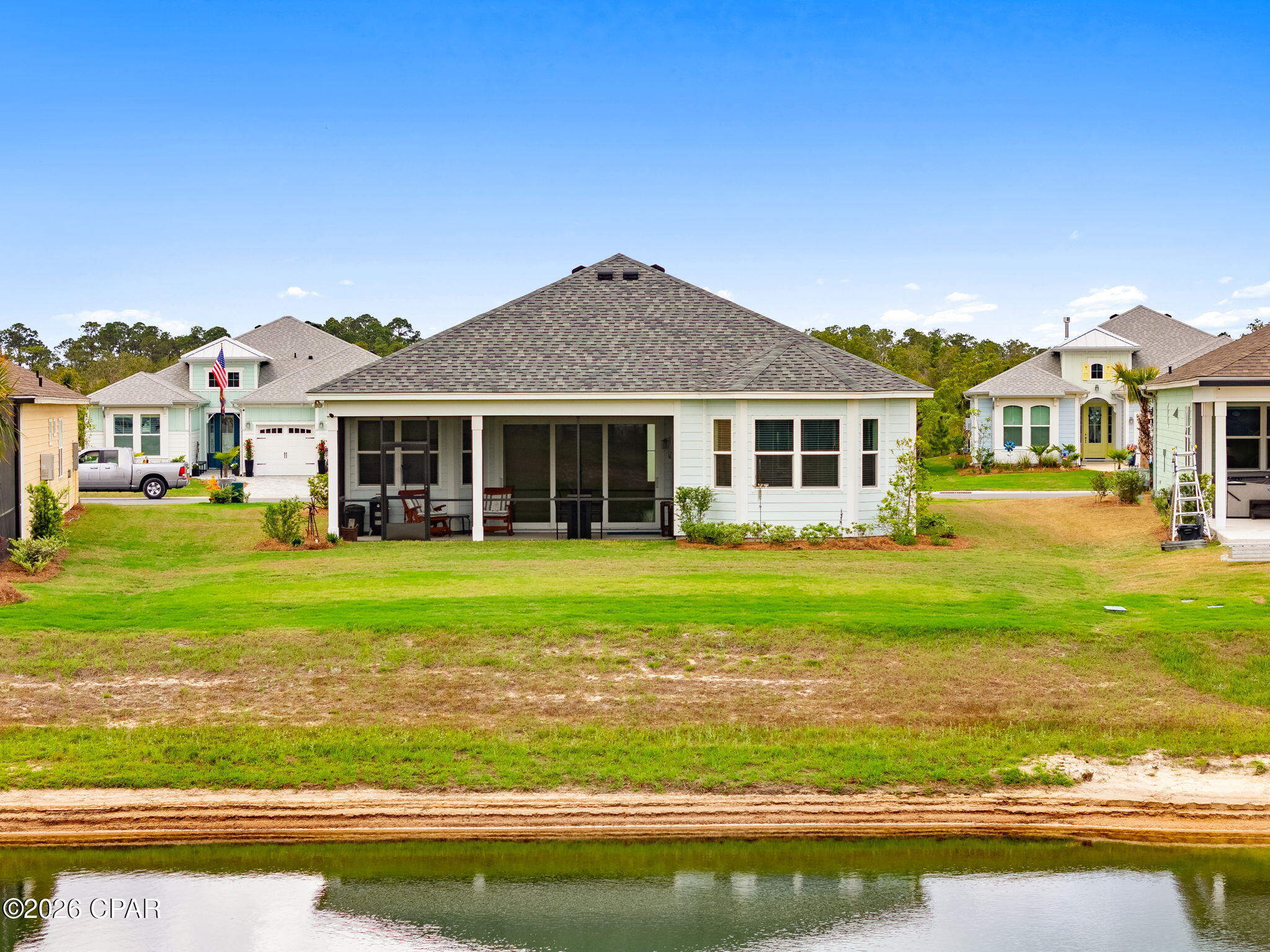 9546 Paradise Drive