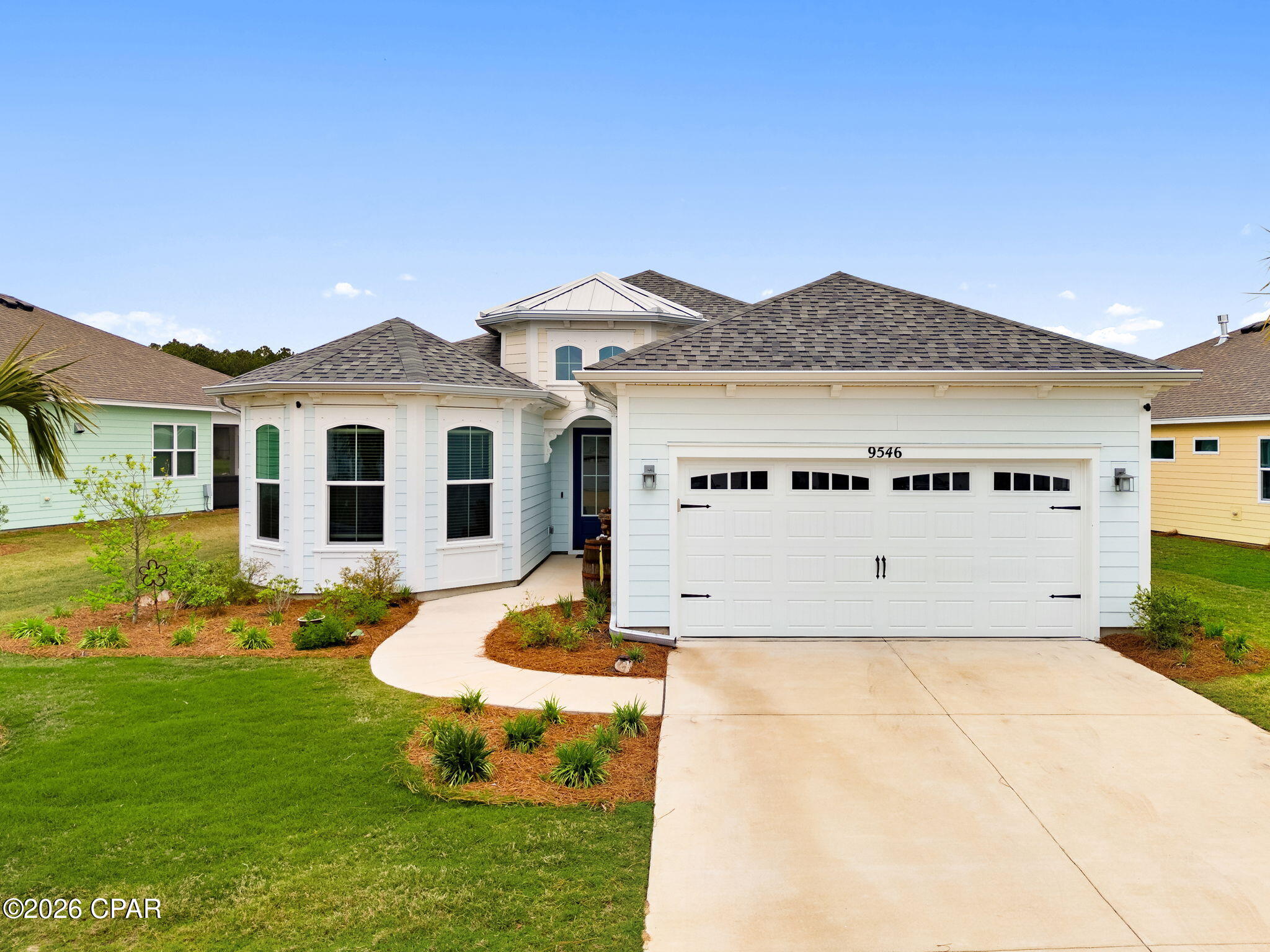 9546 Paradise Drive