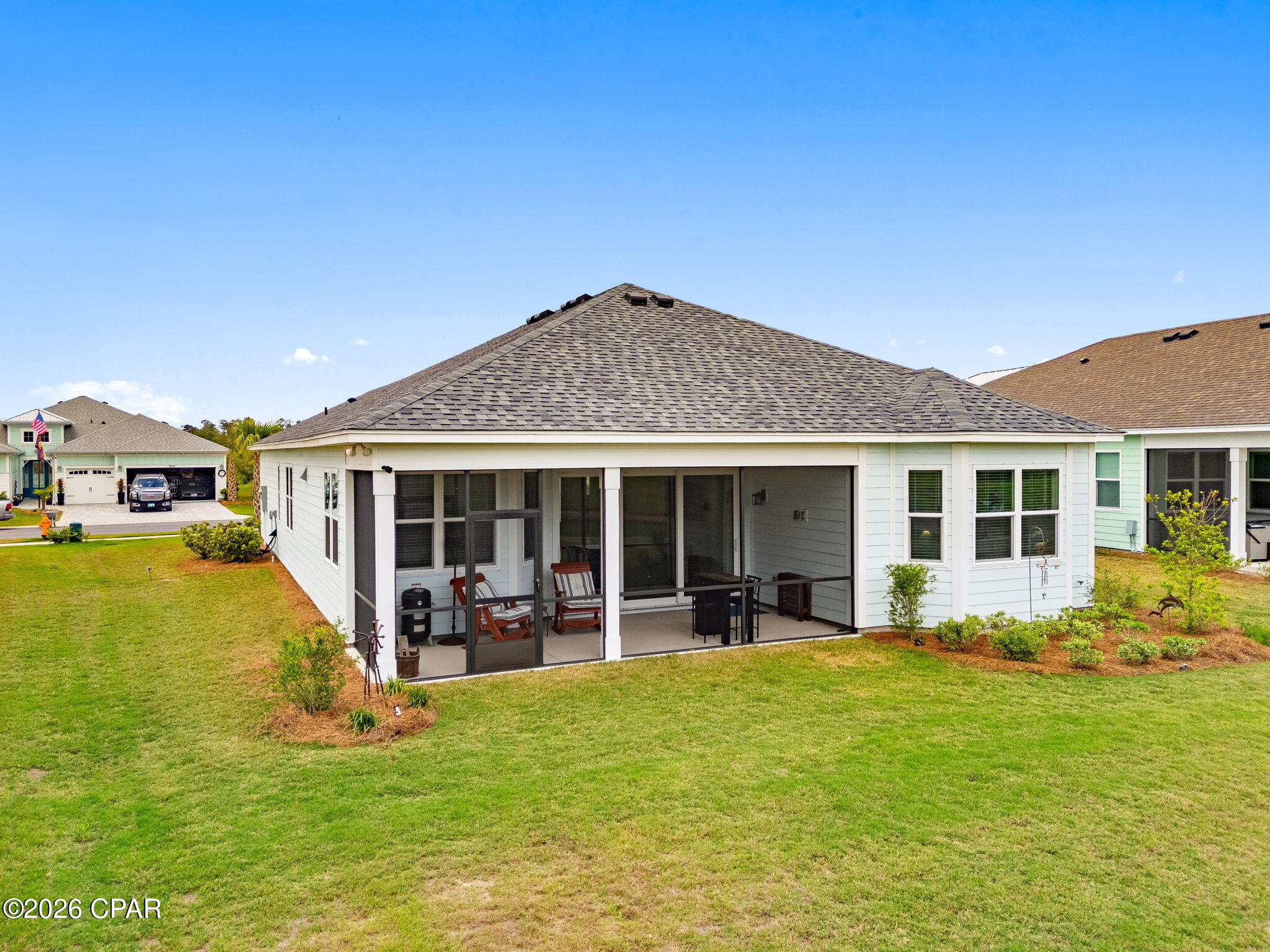 9546 Paradise Drive