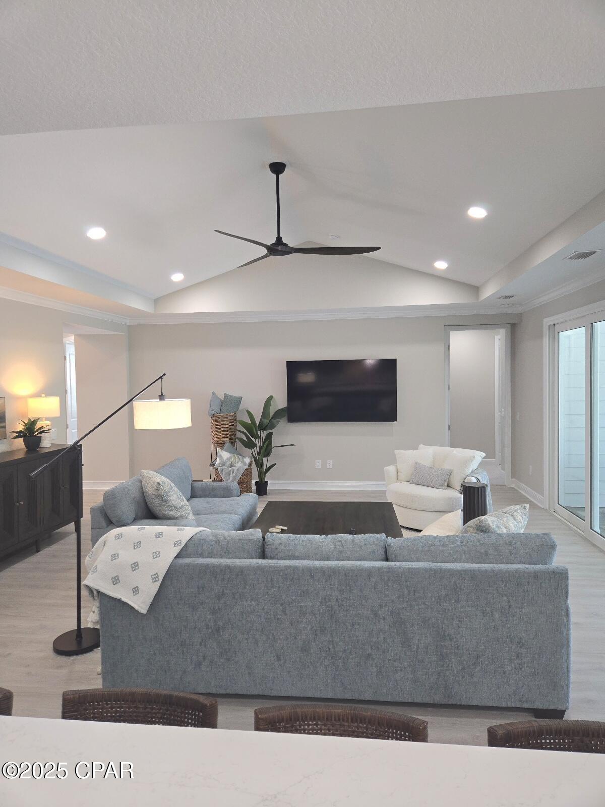 8832 Cool Water Way