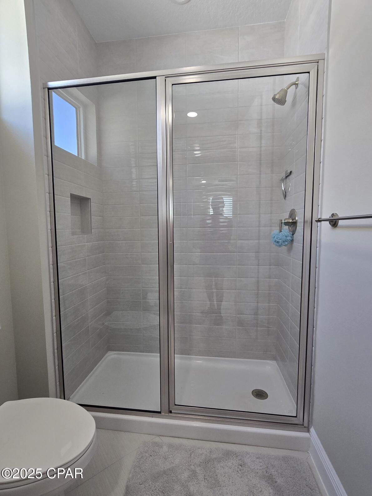 8832 Cool Water Way