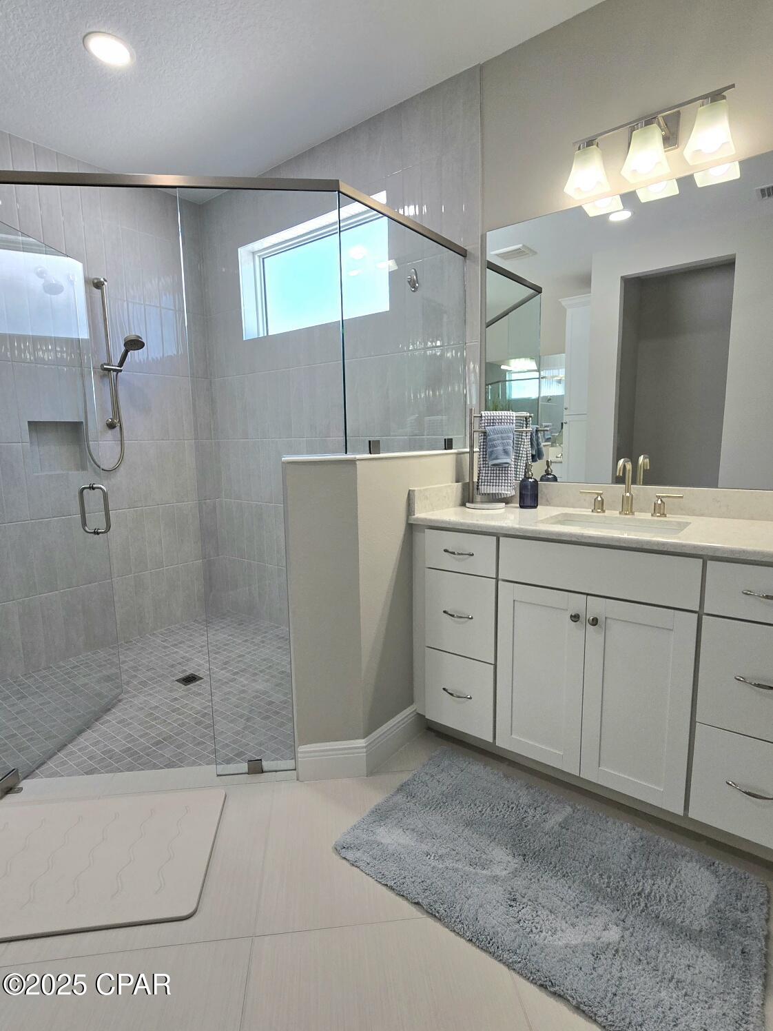 8832 Cool Water Way
