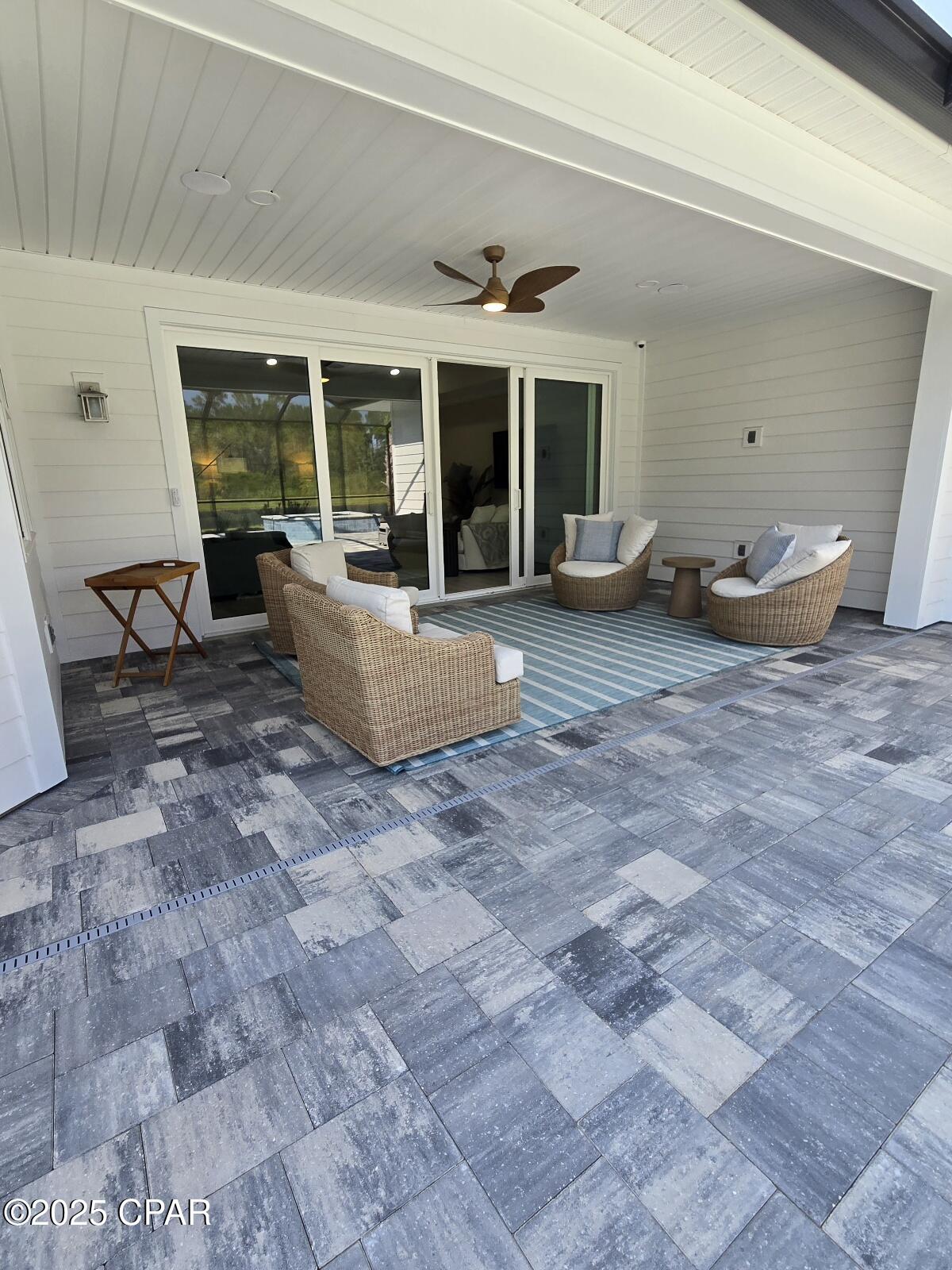 8832 Cool Water Way