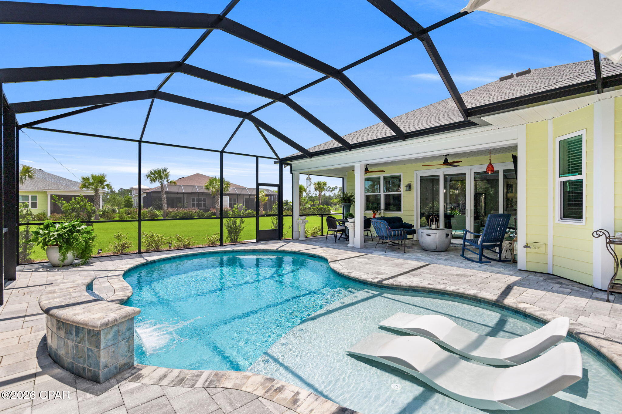 9196 Paradise Drive