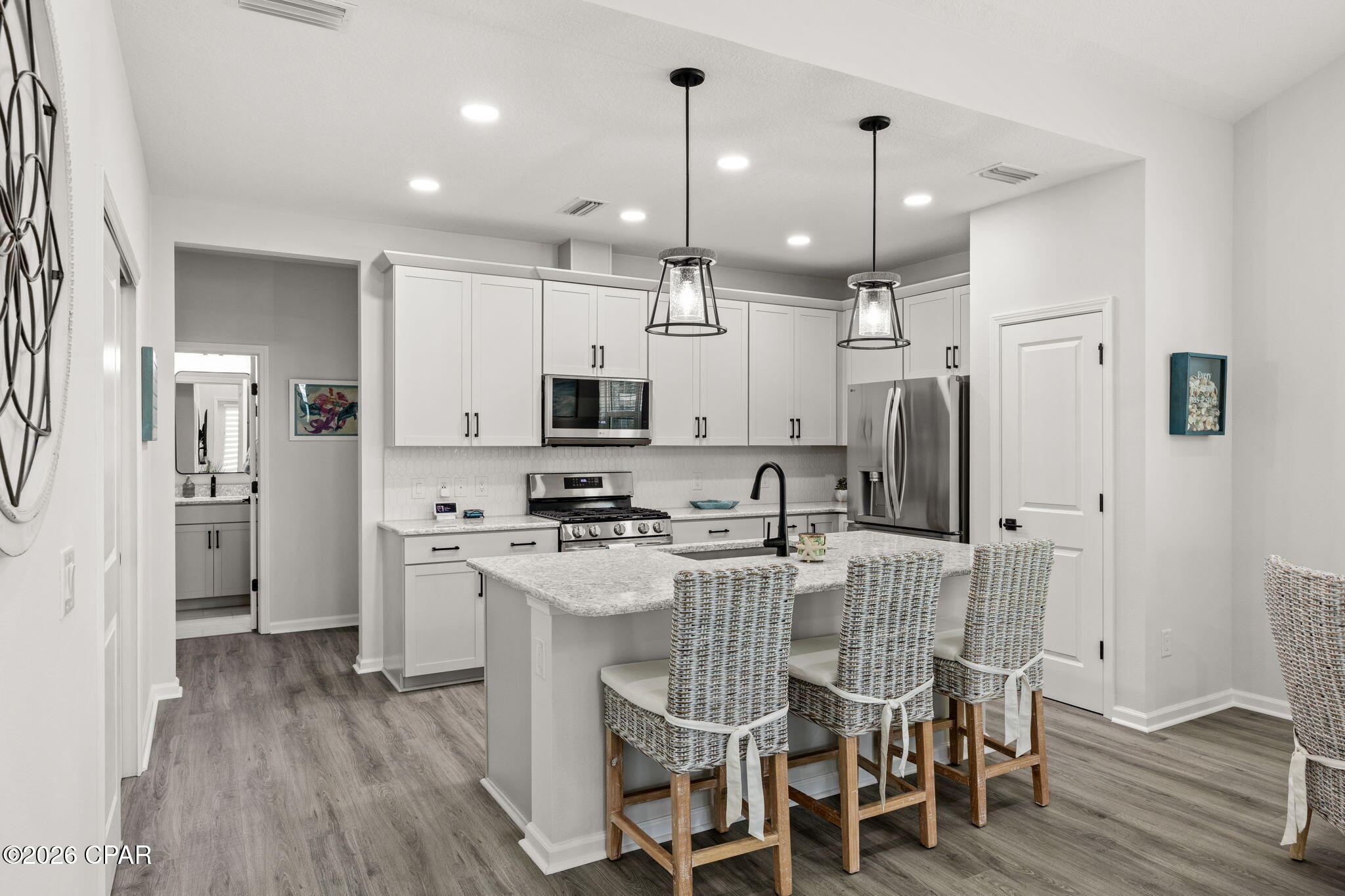 8943 Parrot Place
