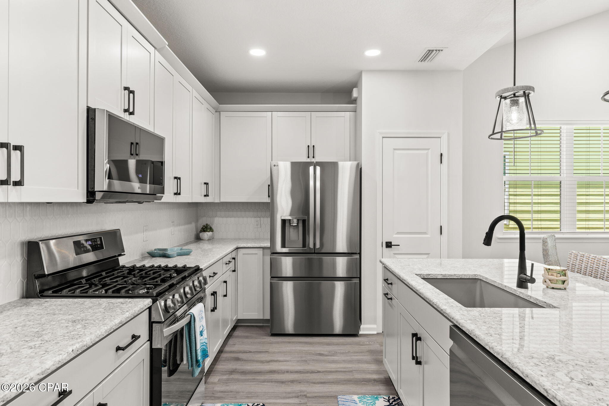 8943 Parrot Place