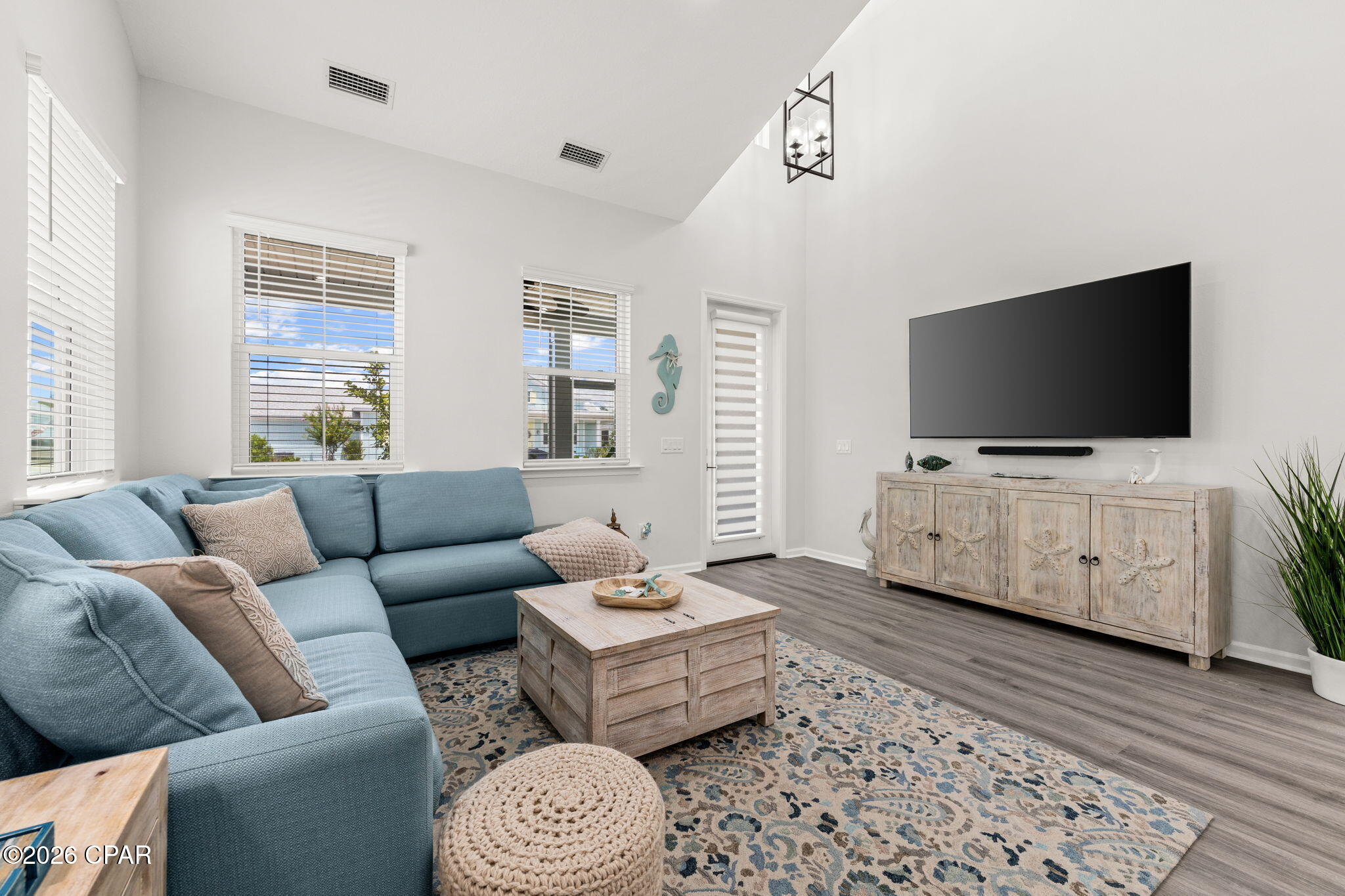 8943 Parrot Place
