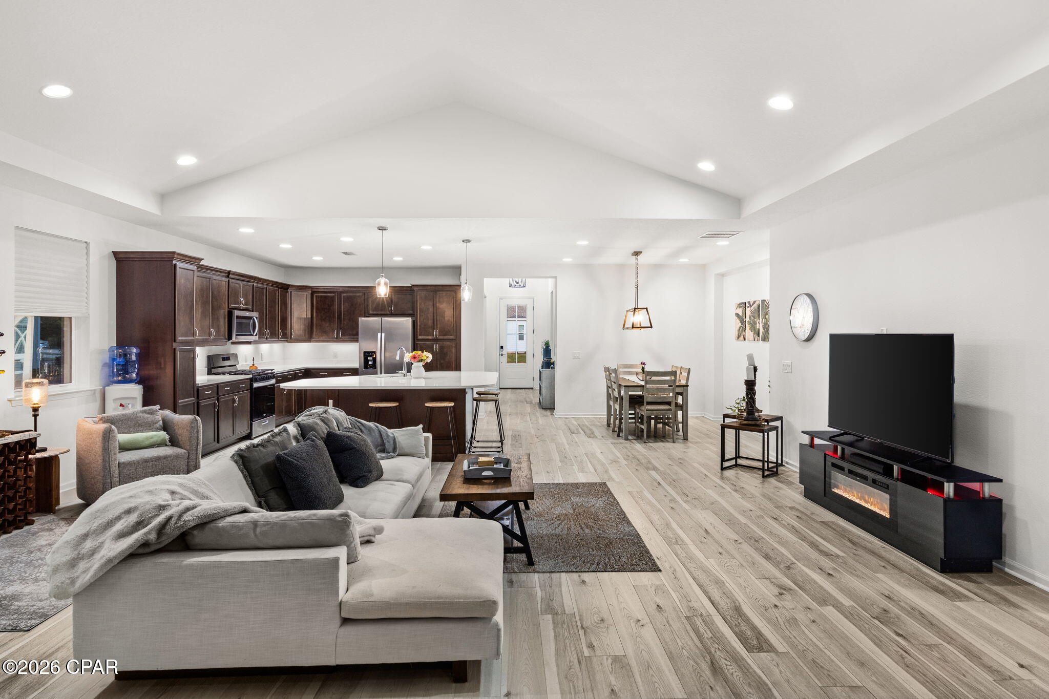 9259 Paradise Drive