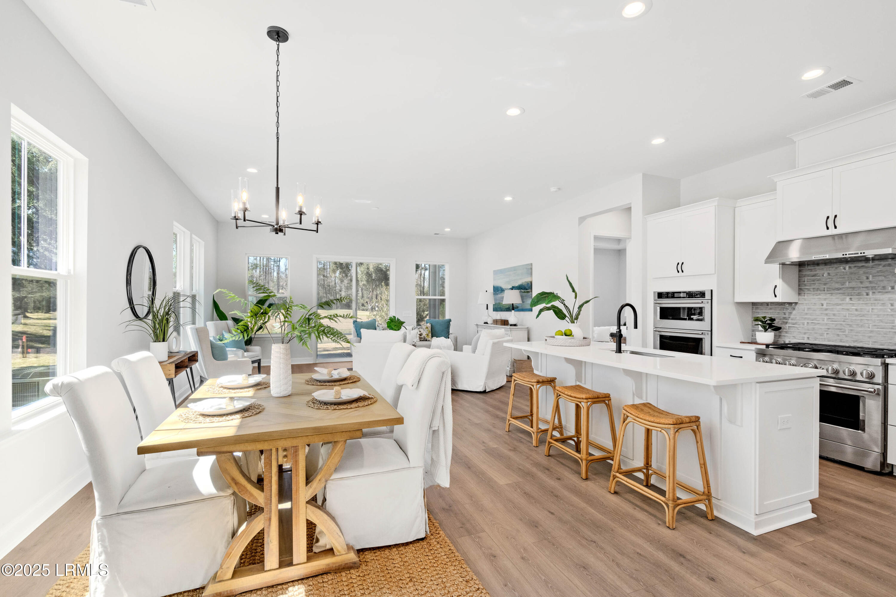 113 Oleander Way
