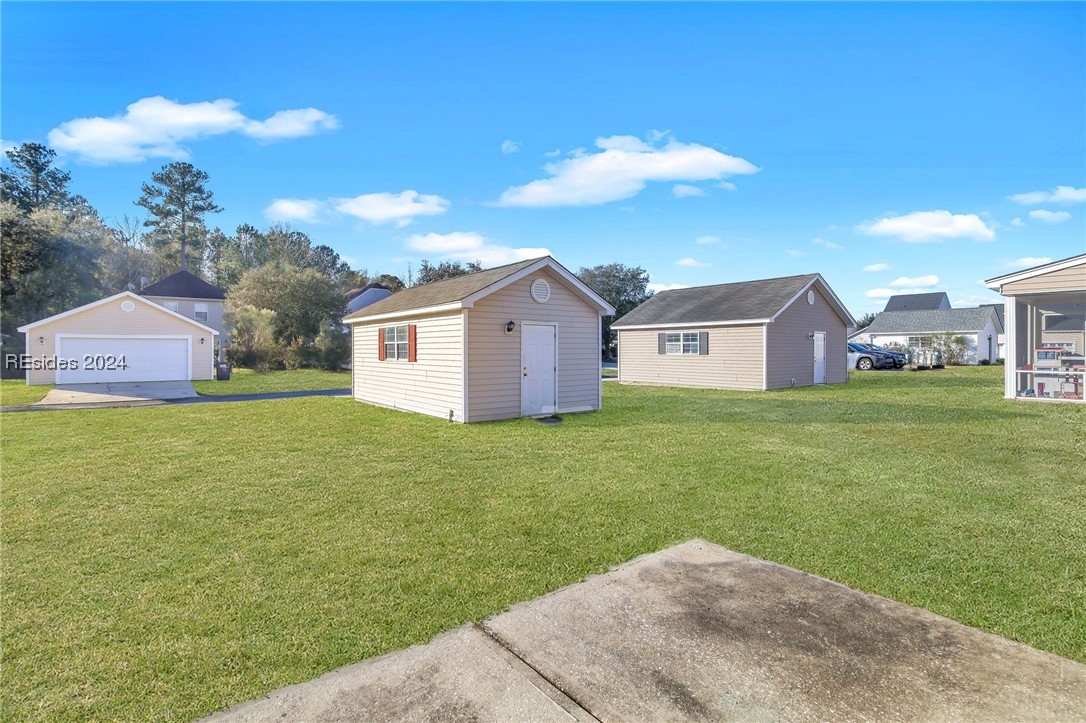 193 University Parkway