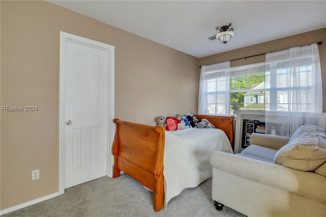 193 University Parkway