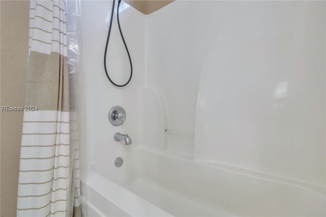 193 University Parkway