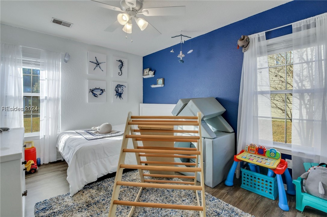 193 University Parkway