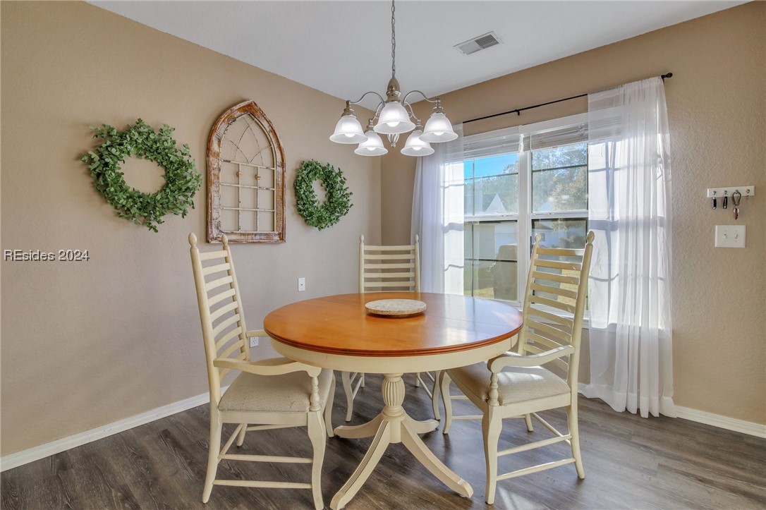 193 University Parkway