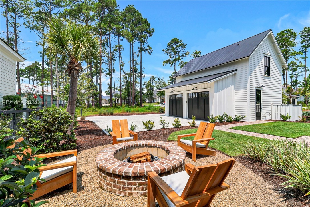 167 Squash Blossom Ln
